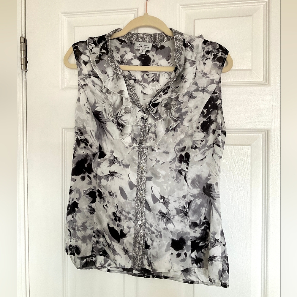 Tahari Chic Sleeveless Blouse with Floral Pattern.